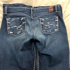BKE Sabrina Jeans 32 x 31 1/2